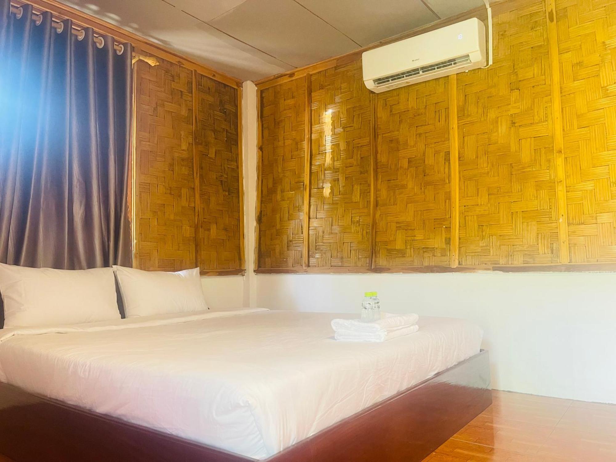 Nong Khiaw Ing Ing Mountain View Bed & Breakfast Exterior photo