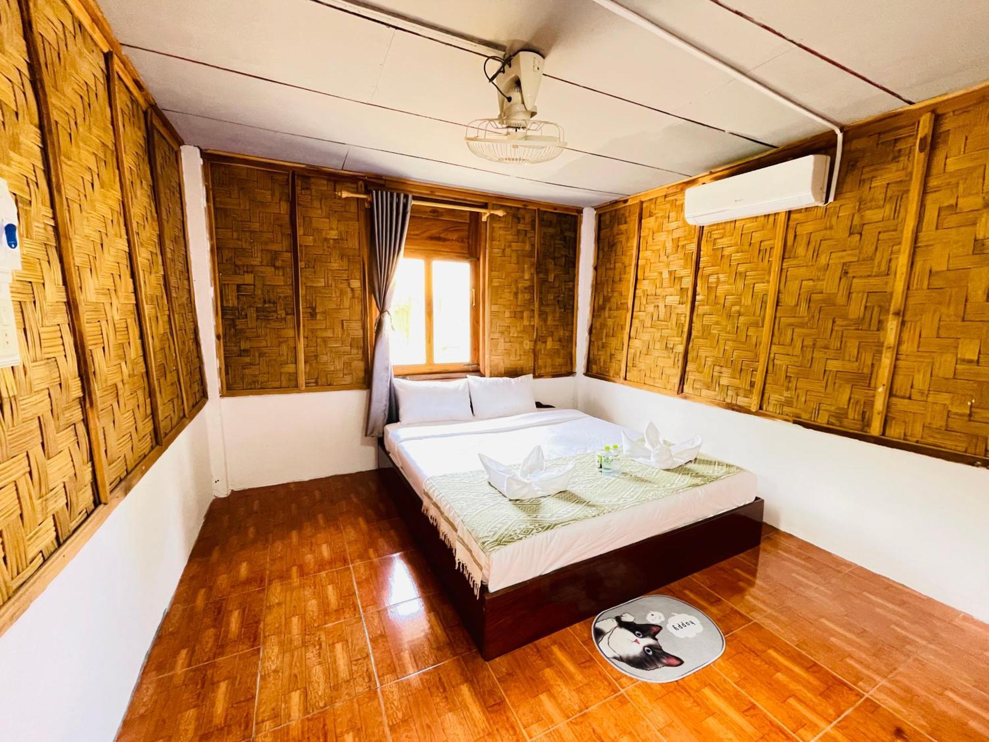 Nong Khiaw Ing Ing Mountain View Bed & Breakfast Exterior photo