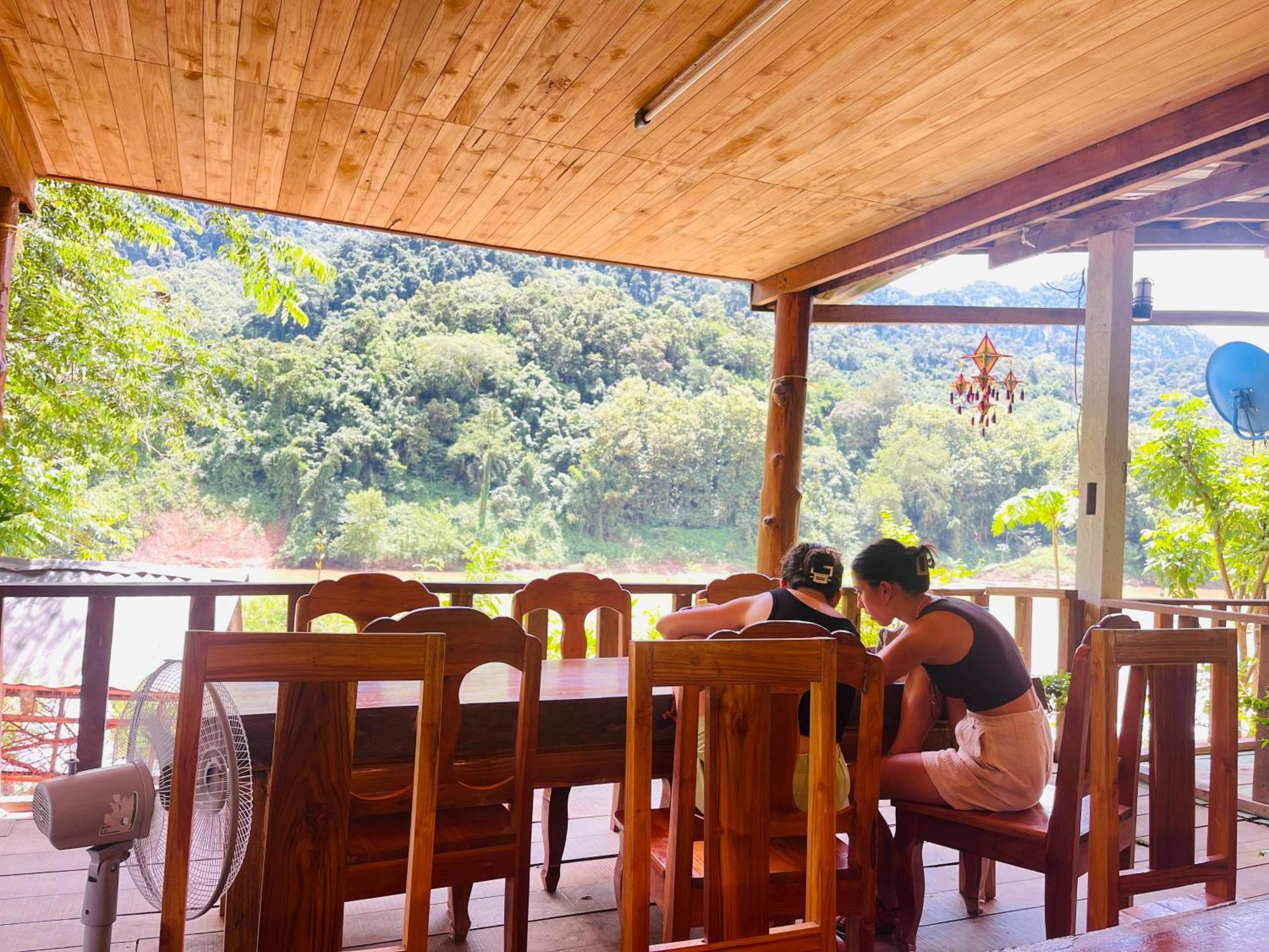 Nong Khiaw Ing Ing Mountain View Bed & Breakfast Exterior photo